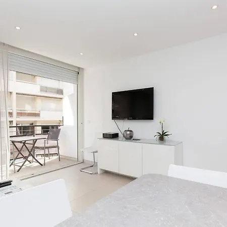 Chic & Modern 1bed Next To Martinez Cannes